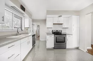 283 S Fair Ave, Elmhurst, IL 60126 - Photo 9