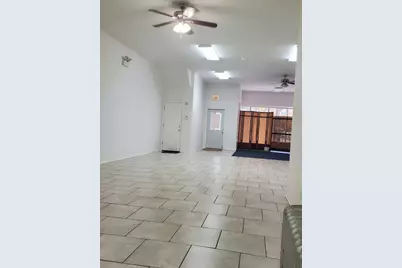 [Address not provided], Chicago, IL 60617 - Photo 5