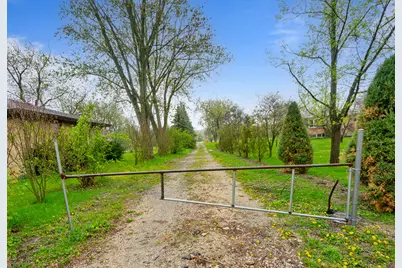 16045 W 139th Street, Homer Glen, IL 60491 - Photo 5