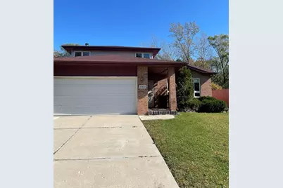 17617 Central Park Avenue, Hazel Crest, IL 60429 - Photo 3