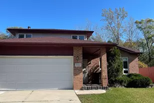 17617 Central Park Ave, Hazel Crest, IL 60429 - Photo 3