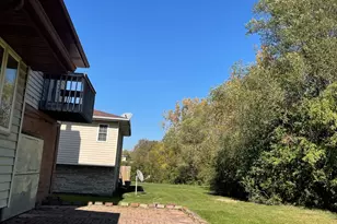 17617 Central Park Ave, Hazel Crest, IL 60429 - Photo 9