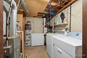 2044 N Ginger Creek Dr, Palatine, IL 60074 - Photo 17