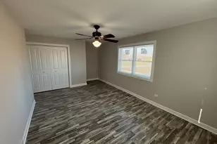 38W715 Huntley Rd, West Dundee, IL 60118 - Photo 17