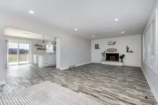 38W715 Huntley Rd, West Dundee, IL 60118 - Photo 33