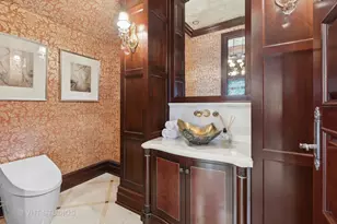 915 N Dearborn St, Chicago, IL 60610 - Photo 13