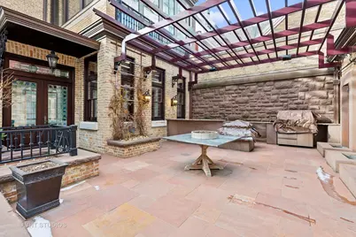 915 N Dearborn Street, Chicago, IL 60610 - Photo 61