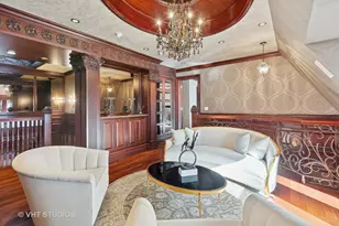 915 N Dearborn St, Chicago, IL 60610 - Photo 43