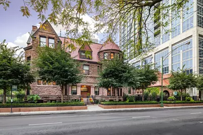 915 N Dearborn Street, Chicago, IL 60610 - Photo 1