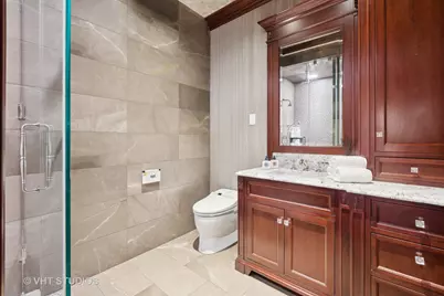 915 N Dearborn Street, Chicago, IL 60610 - Photo 39