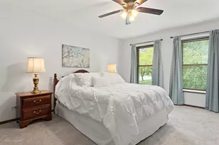800 Manchester St, Naperville, IL 60563 - Photo 17