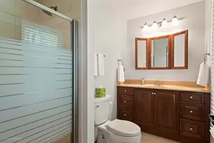 800 Manchester St, Naperville, IL 60563 - Photo 15