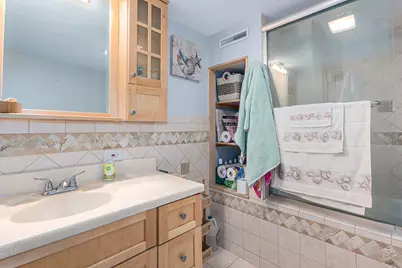 7901 W 93rd Street, Hickory Hills, IL 60457 - Photo 7