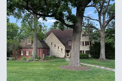 2221 Twin Oak Road, Peru, IL 61354 - Photo 1