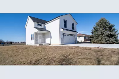 510 N Jones, Amboy, IL 61310 - Photo 1