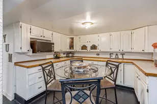 1647 Clinton Ave, Berwyn, IL 60402 - Photo 23