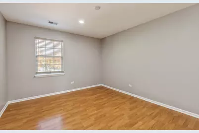 222 Wellington Circle, Gurnee, IL 60031 - Photo 11