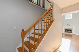 222 Wellington Cir, Gurnee, IL 60031 - Photo 9