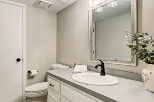 11516 Burr Oak Ln, Burr Ridge, IL 60527 - Photo 37