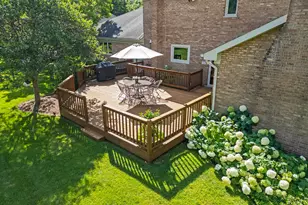 11516 Burr Oak Ln, Burr Ridge, IL 60527 - Photo 49