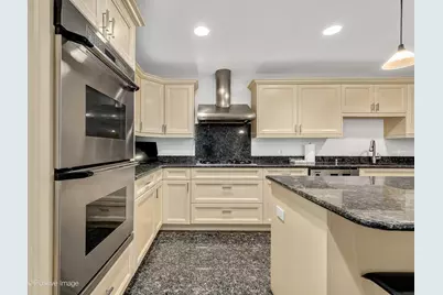 1409 Burr Oak Road #112A, Hinsdale, IL 60521 - Photo 11