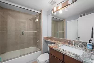 [Address not provided], Chicago, IL 60654 - Photo 11