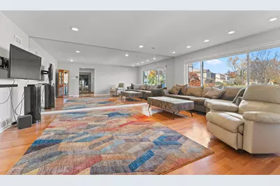 4013 Radcliffe Drive, Northbrook, IL 60062 - Photo 5