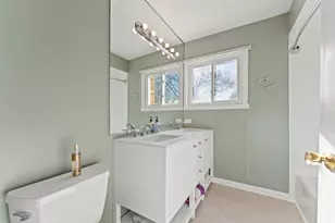 4013 Radcliffe Dr, Northbrook, IL 60062 - Photo 25