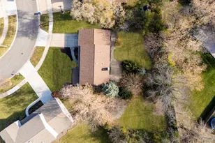 4013 Radcliffe Dr, Northbrook, IL 60062 - Photo 35