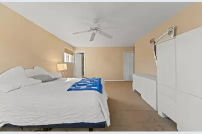 4013 Radcliffe Drive, Northbrook, IL 60062 - Photo 19