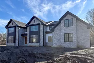 1959 Windridge Dr, Lake Forest, IL 60045 - Photo 1