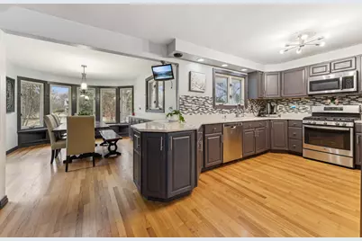 26980 N Pierre Drive, Mundelein, IL 60060 - Photo 5