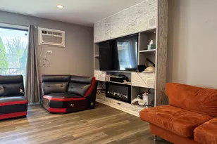 7000 Mather Ave, Chicago Ridge, IL 60415 - Photo 5