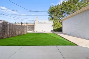 1411 S 6th Ave, Maywood, IL 60153 - Photo 33