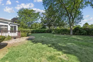 1016 W Brittany Dr, Arlington Heights, IL 60004 - Photo 25