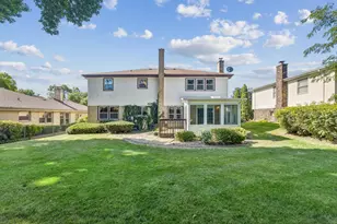 1016 W Brittany Dr, Arlington Heights, IL 60004 - Photo 23