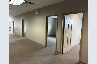 3923 W 95th Street, Evergreen Park, IL 60805 - Photo 5