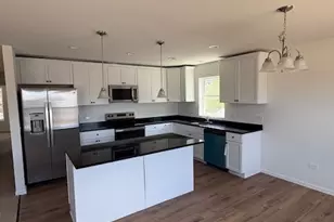 1015 Market St, Dekalb, IL 60115 - Photo 5