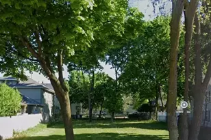 574 E Galena Blvd, Aurora, IL 60505 - Photo 1