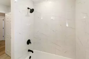 14951 Kilbourne Ave, Midlothian, IL 60445 - Photo 17