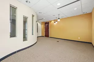 211 W Wacker Dr, Chicago, IL 60606 - Photo 9