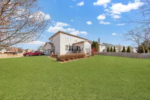 26800 Basswood Cir, Plainfield, IL 60585 - Photo 9