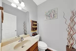 26800 Basswood Cir, Plainfield, IL 60585 - Photo 15