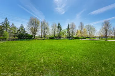 6475 Woodland Hills Drive, Lakewood, IL 60014 - Photo 9