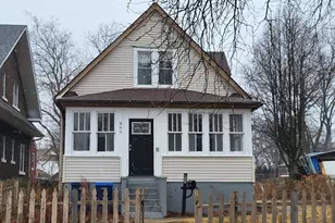 842 Wadsworth Ave, Waukegan, IL 60085 - Photo 1