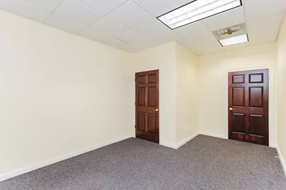 1880 W Winchester Road #204, Libertyville, IL 60048 - Photo 11