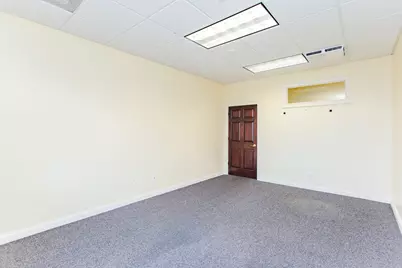 1880 W Winchester Road #204, Libertyville, IL 60048 - Photo 9