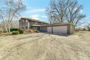 15661 W Peotone Rd, Wilmington, IL 60481 - Photo 3