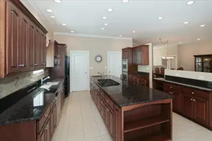 145 Rose Dr, Bloomingdale, IL 60108 - Photo 9