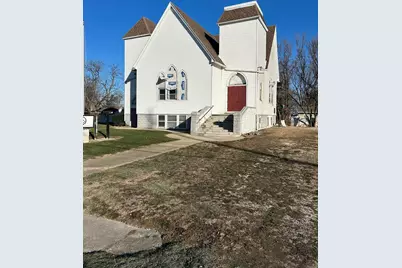 175 3rd Avenue, Clifton, IL 60927 - Photo 1